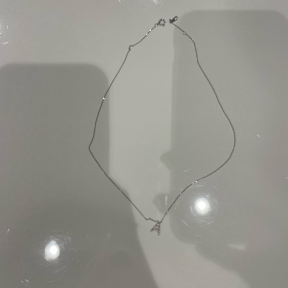 White gold and diamond “A” necklace - Picture 4 of 7